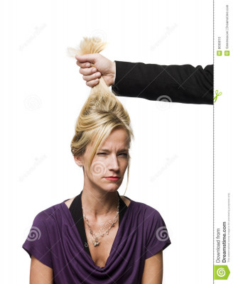 man-pulling-womans-hair-8699810.jpg