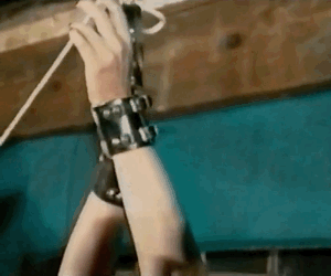 Various short clips 137-blondAOH.gif