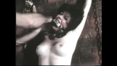 GeorgiaVanHelsing_P2-4_04.26spreadgrope.jpg